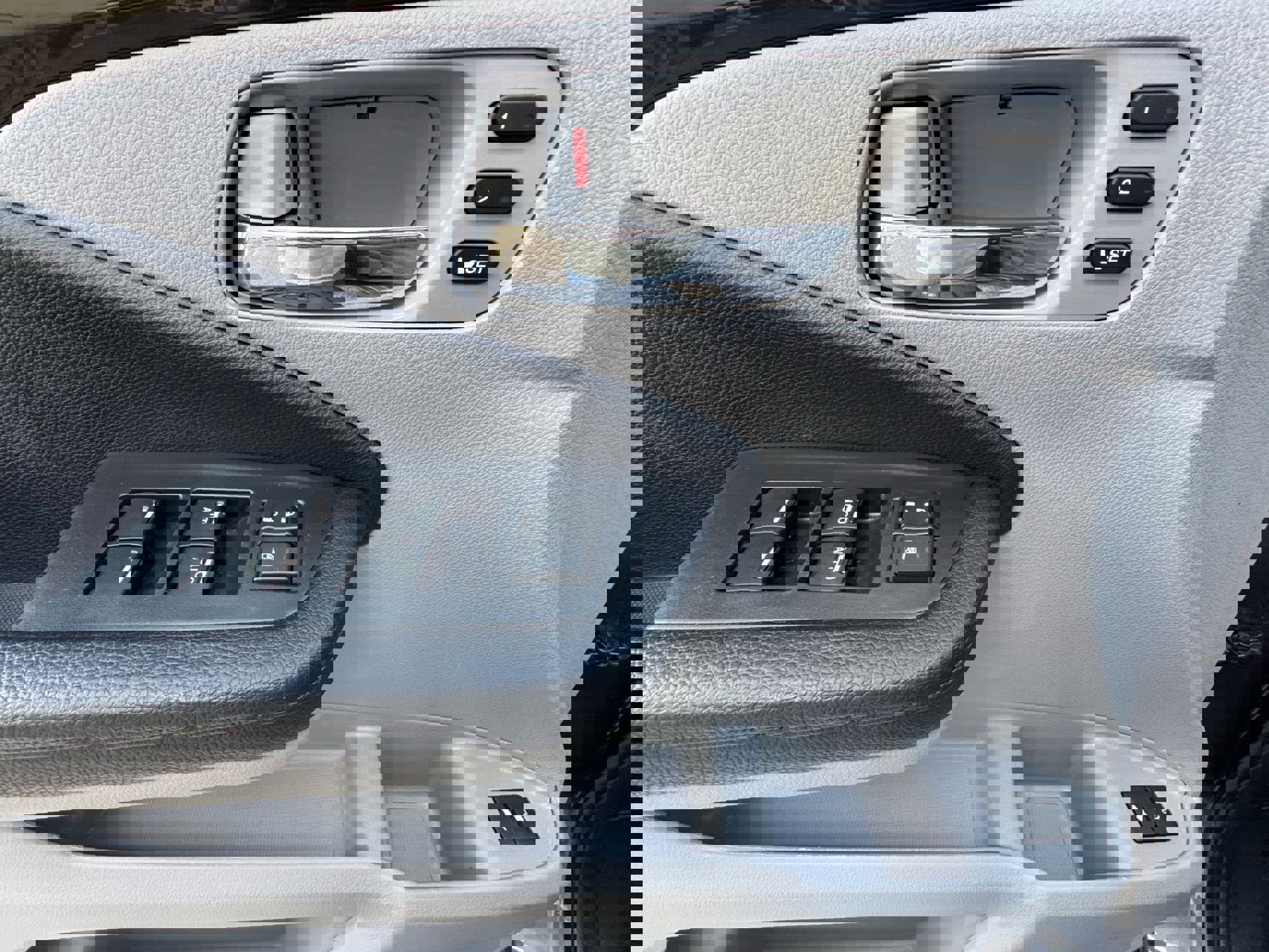 Used 2022 Honda Pilot Touring image 25