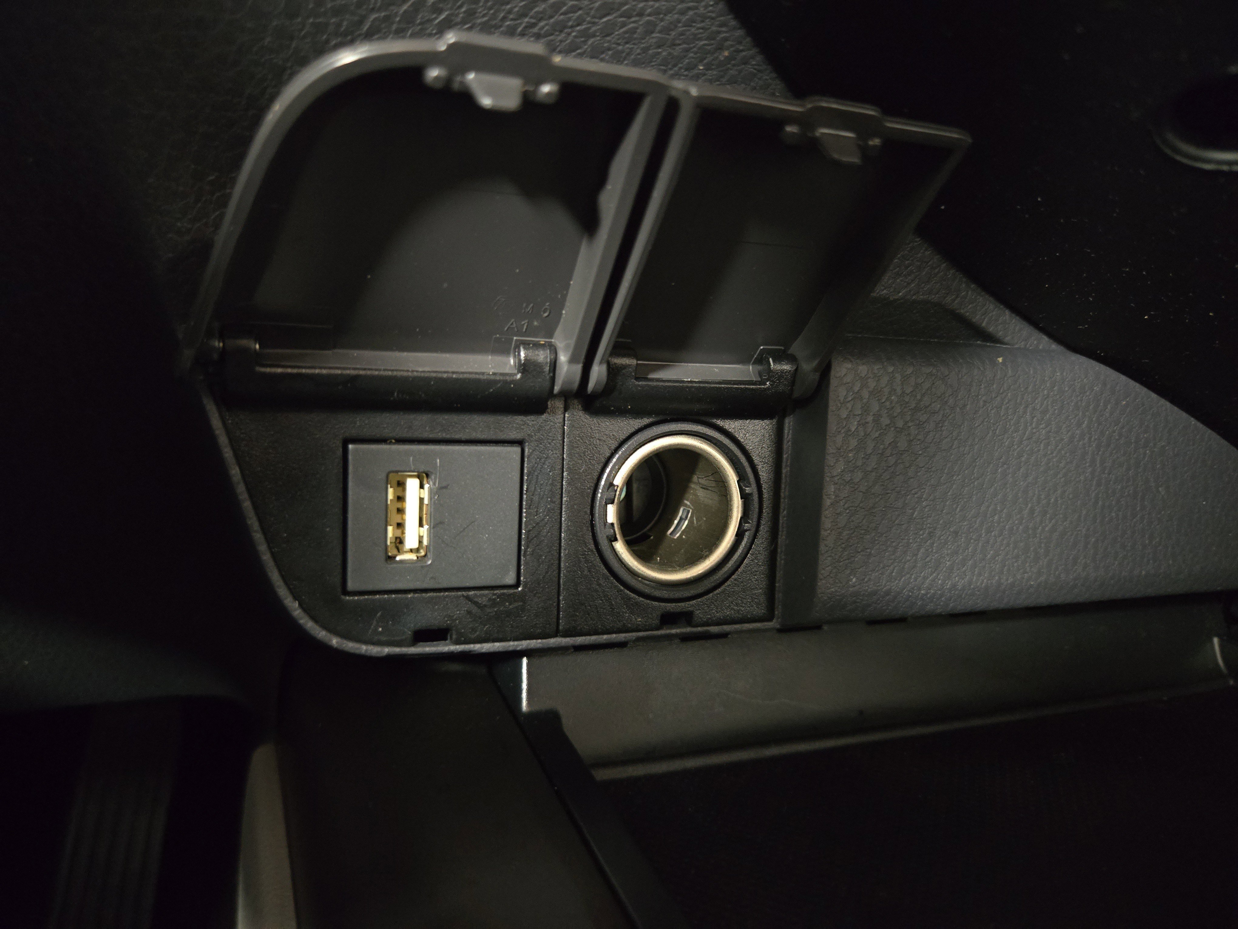 Used 2023 Toyota Camry SE w/ Convenience Package image 28