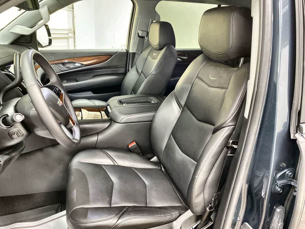 Used 2020 Cadillac Escalade ESV Premium Luxury AWD/4WD image 9