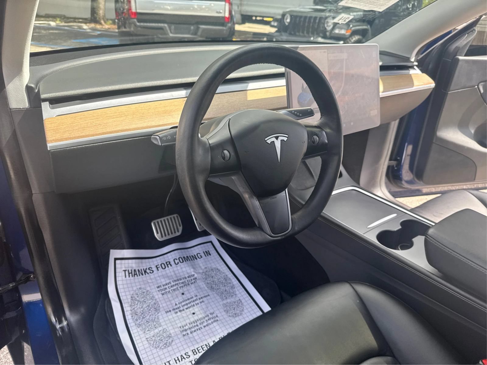 Used 2021 Tesla Model Y Long Range AWD/4WD image 16
