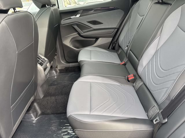 New 2026 Volkswagen Tiguan SE R-Line FWD image 11
