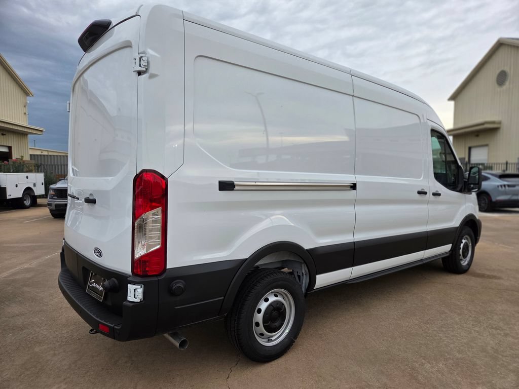 New 2026 Ford Transit 250 148 Medium Roof w/ Load Area Protection Package RWD image 5