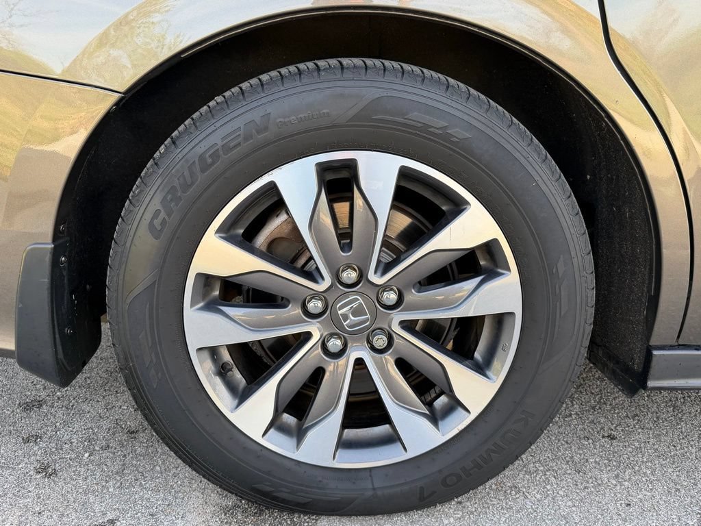 Used 2023 Honda Odyssey EX-L image 9