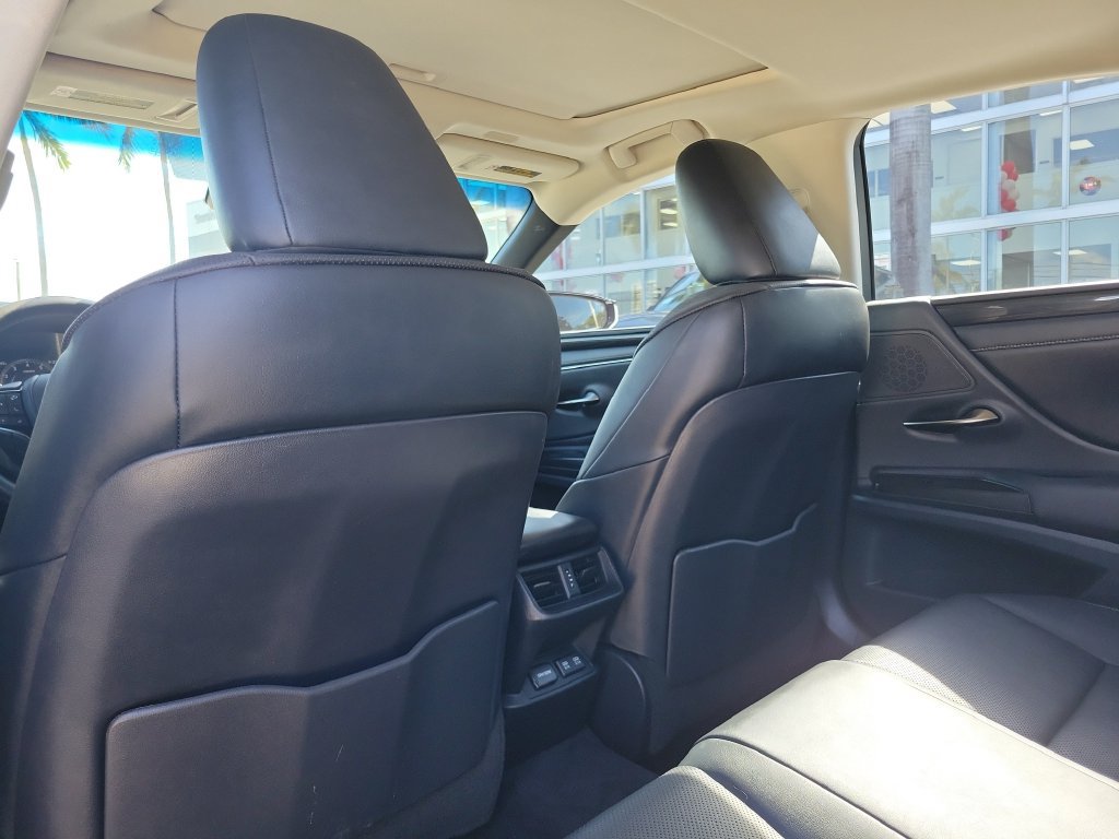 Used 2019 Lexus ES 350 w/ Accessory Package 2 FWD image 16