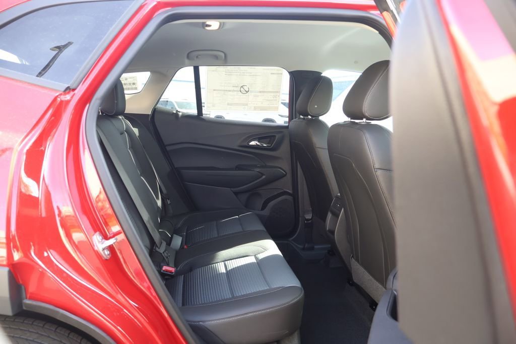 New 2026 Chevrolet Trax LT w/ Driver Confidence Package FWD image 38