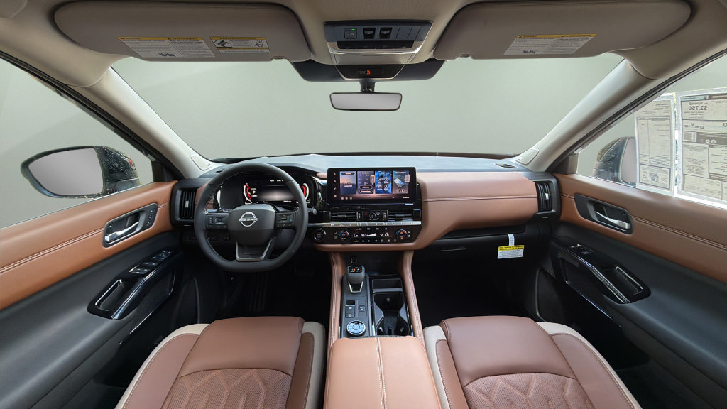 New 2026 Nissan Pathfinder Platinum AWD/4WD image 8