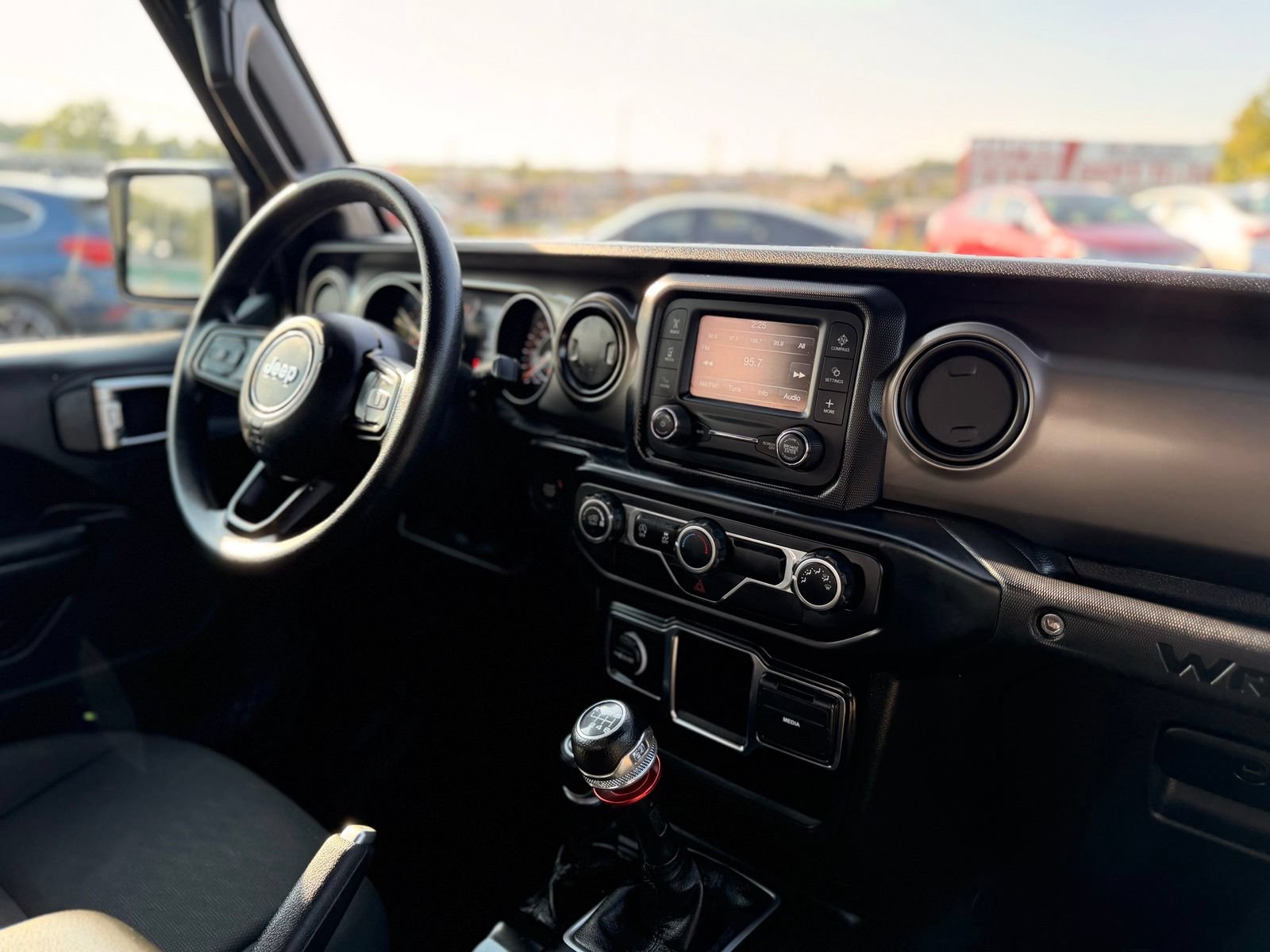 Used 2019 Jeep Wrangler Sport AWD/4WD image 31