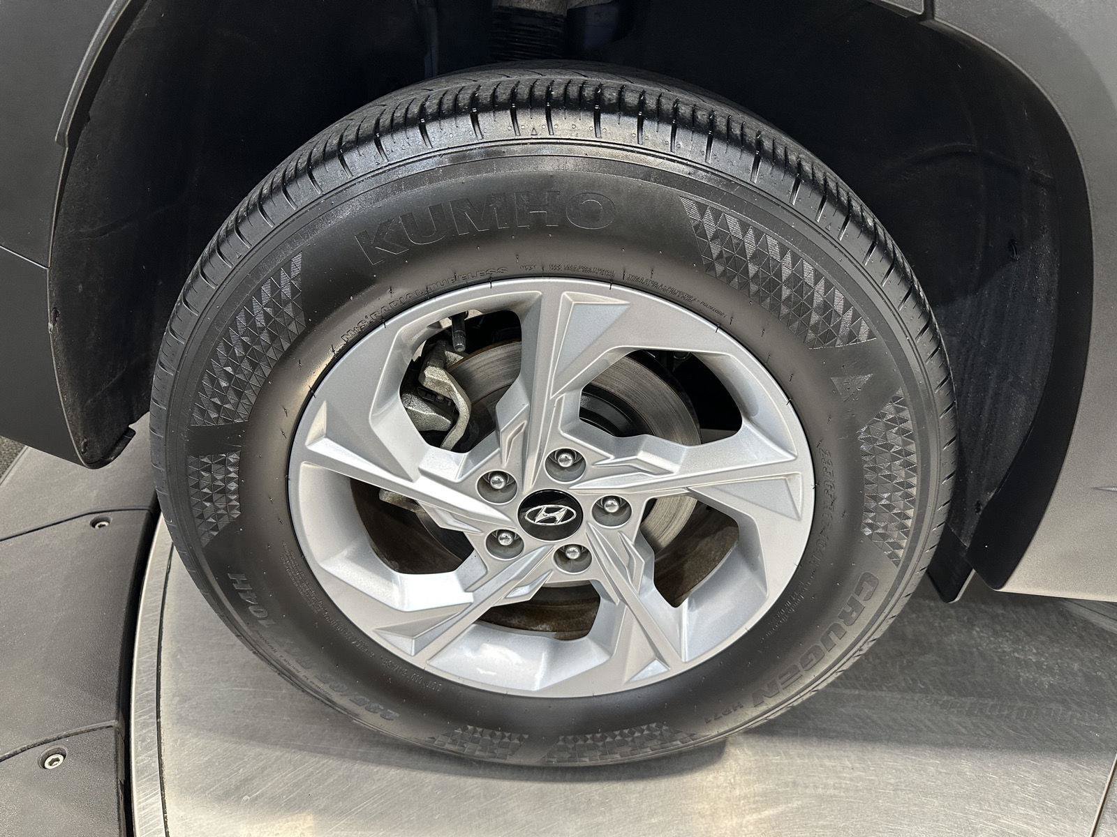 Certified 2024 Hyundai Tucson SEL AWD/4WD image 11