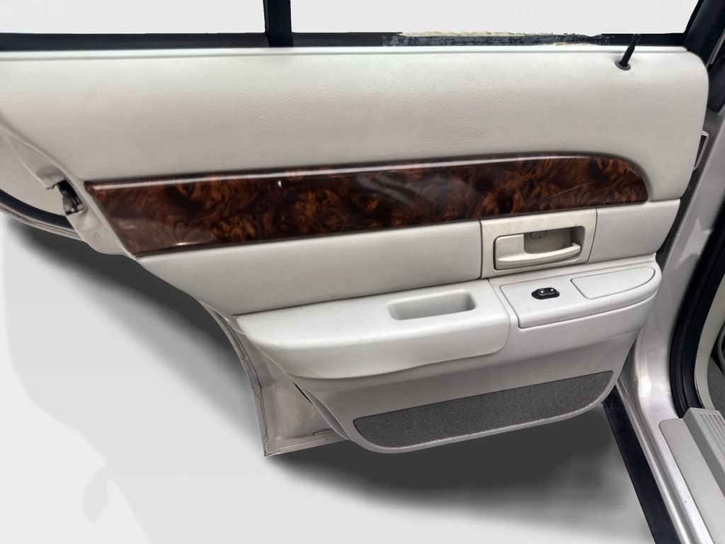 Used 2004 Mercury Grand Marquis LS RWD image 14