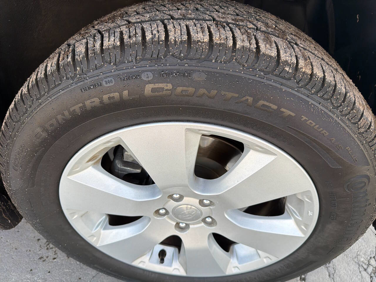 Used 2010 Subaru Outback 2.5i Limited image 34