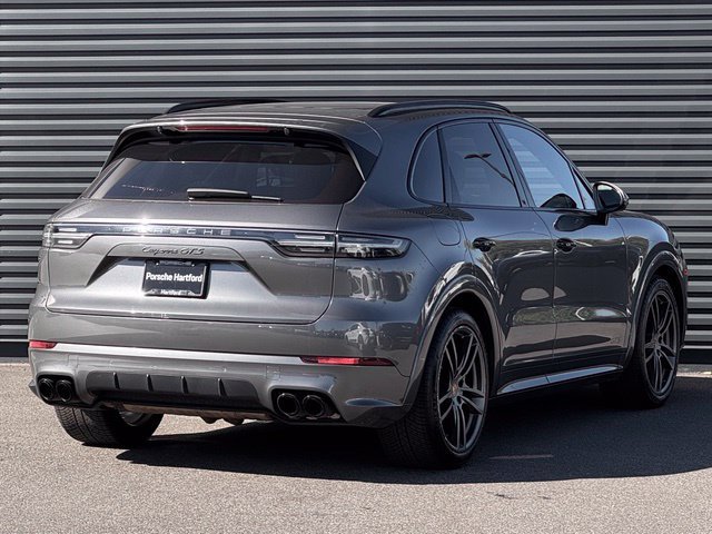 Used 2021 Porsche Cayenne GTS AWD/4WD image 7