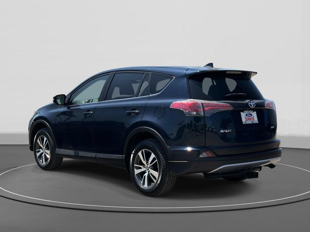 Used 2017 Toyota RAV4 XLE w/ Carpet Mat Package FWD image 6