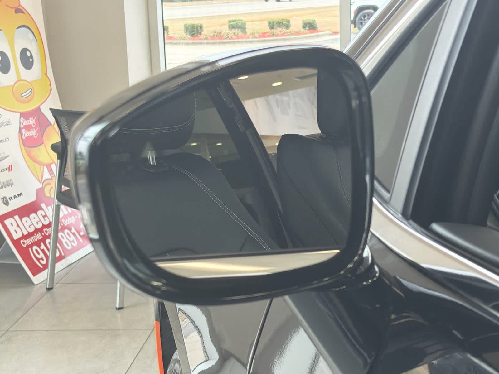 New 2026 Chrysler Pacifica Select image 40