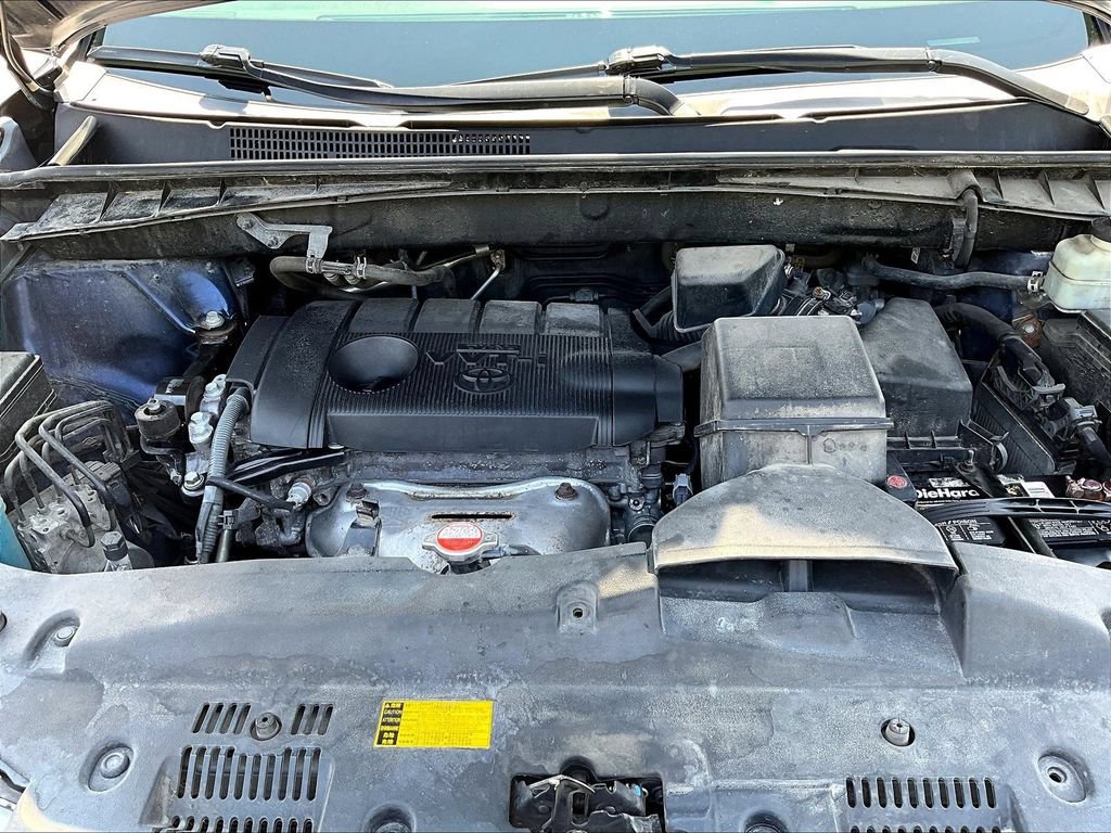Used 2015 Toyota Highlander LE FWD image 32