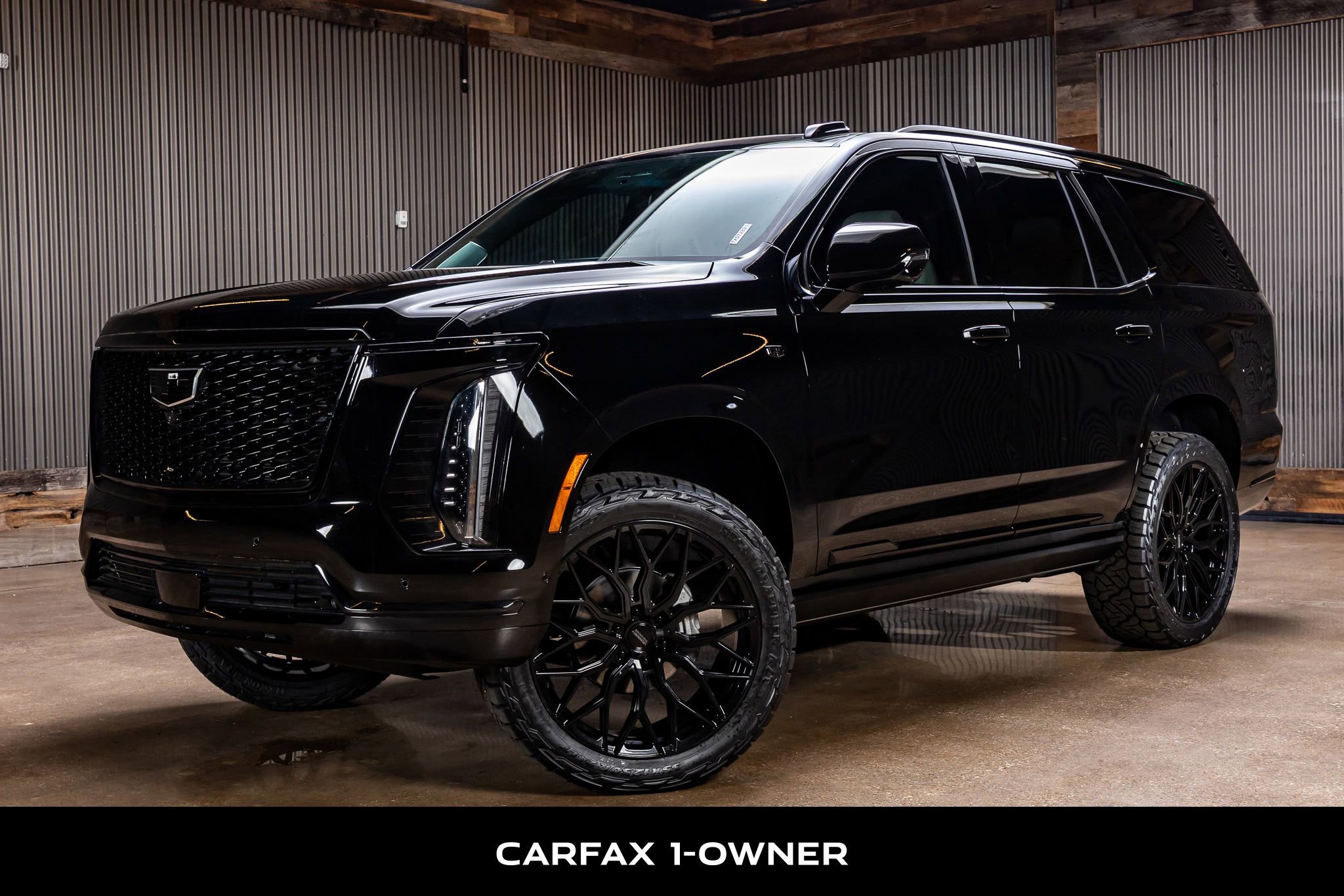 Used 2026 Cadillac Escalade Platinum Sport w/ LPO, ONYX Package image 5