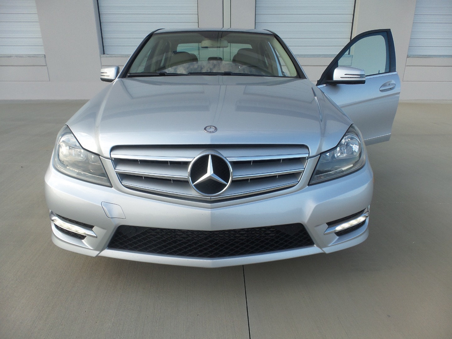 Used 2013 Mercedes-Benz C 250 Sedan image 31