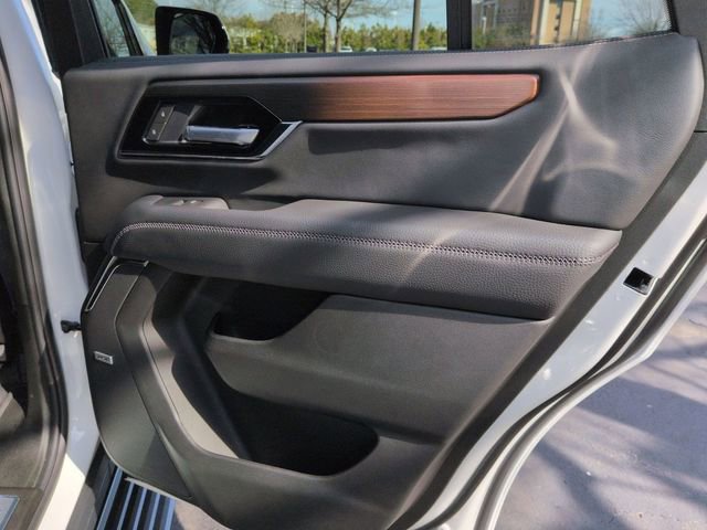 New 2026 GMC Yukon Denali w/ Sun & Power Step Package image 31