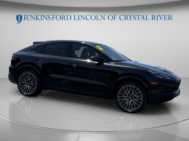 Used 2022 Porsche Cayenne Platinum Edition AWD/4WD image 2