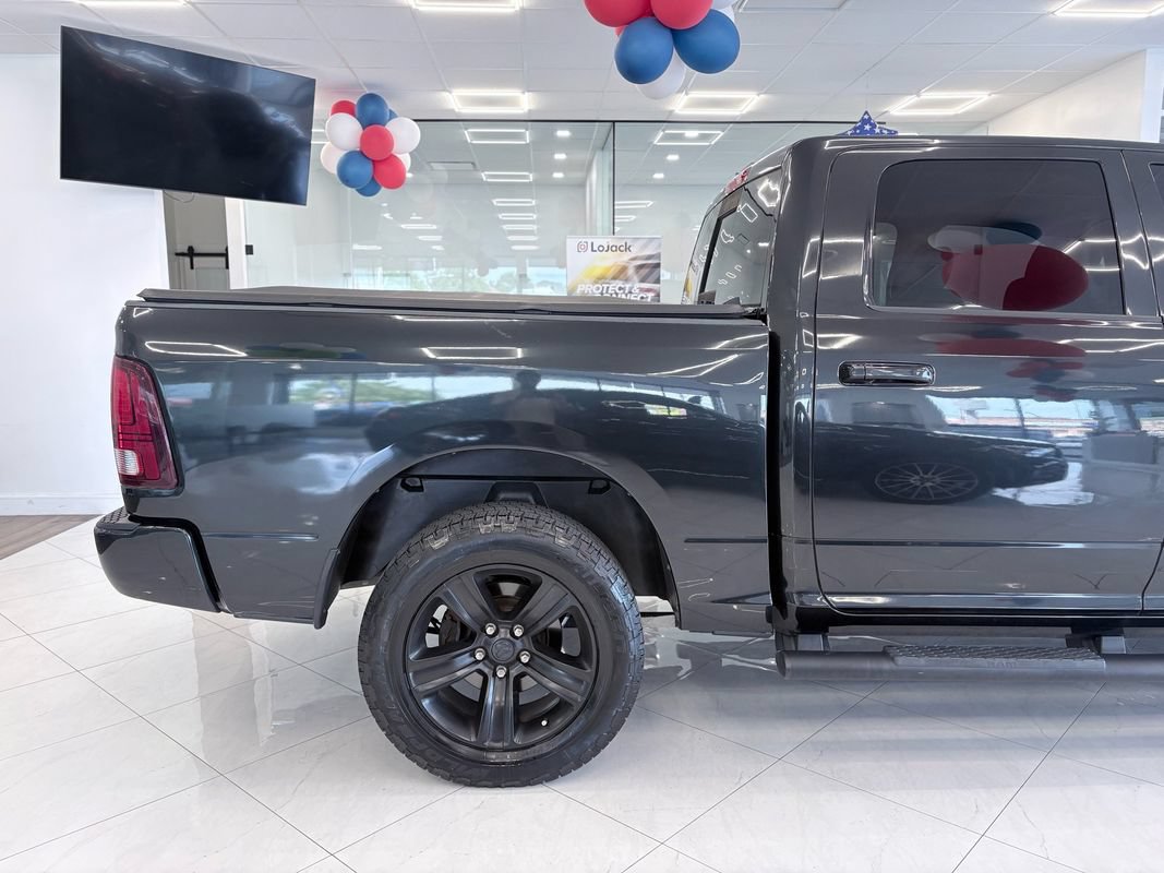 Used 2017 RAM 1500 Sport w/ Black Ram 1500 Sport Group AWD/4WD image 8