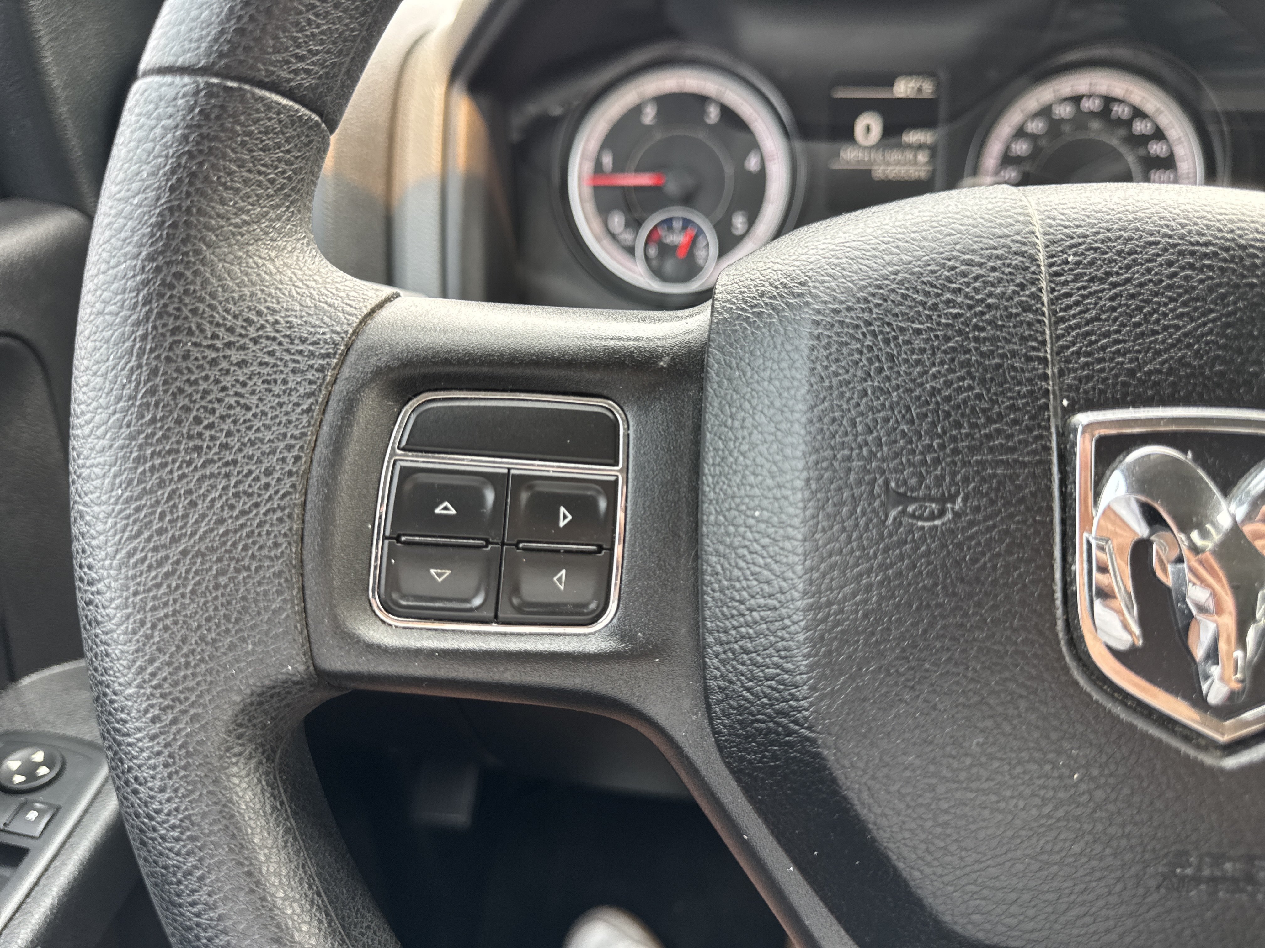 Used 2017 RAM 2500 Tradesman w/ Chrome Appearance Group AWD/4WD image 16