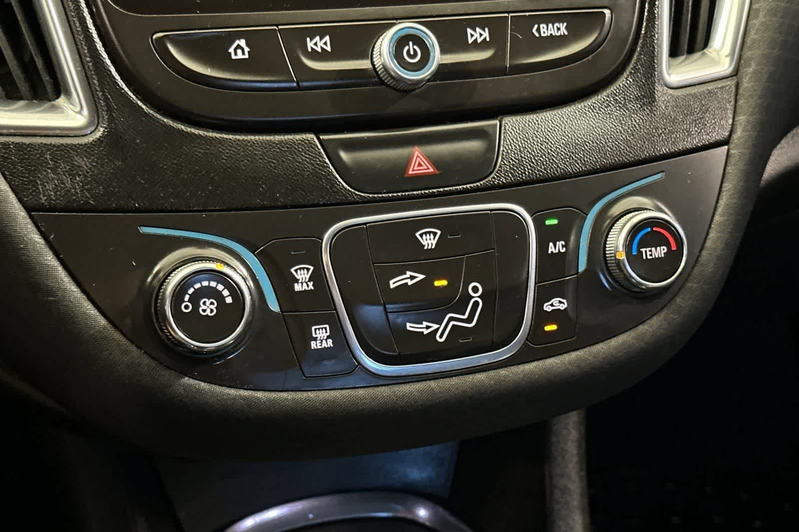 Used 2016 Chevrolet Malibu LT FWD image 21