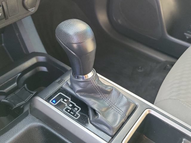 Used 2022 Toyota Tacoma SR5 AWD/4WD image 21