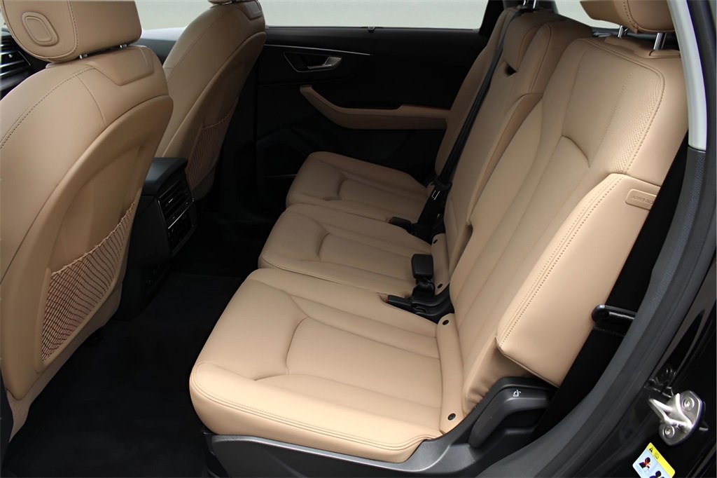 New 2025 Audi Q7 3.0T Premium Plus image 13
