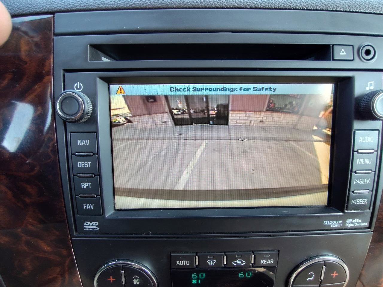 Used 2011 GMC Yukon Denali image 26