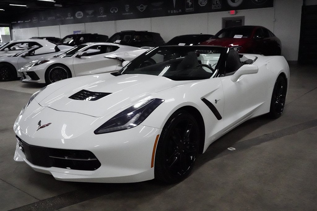 Used 2019 Chevrolet Corvette Stingray Convertible w/ 2LT Preferred Equipment Group RWD image 9