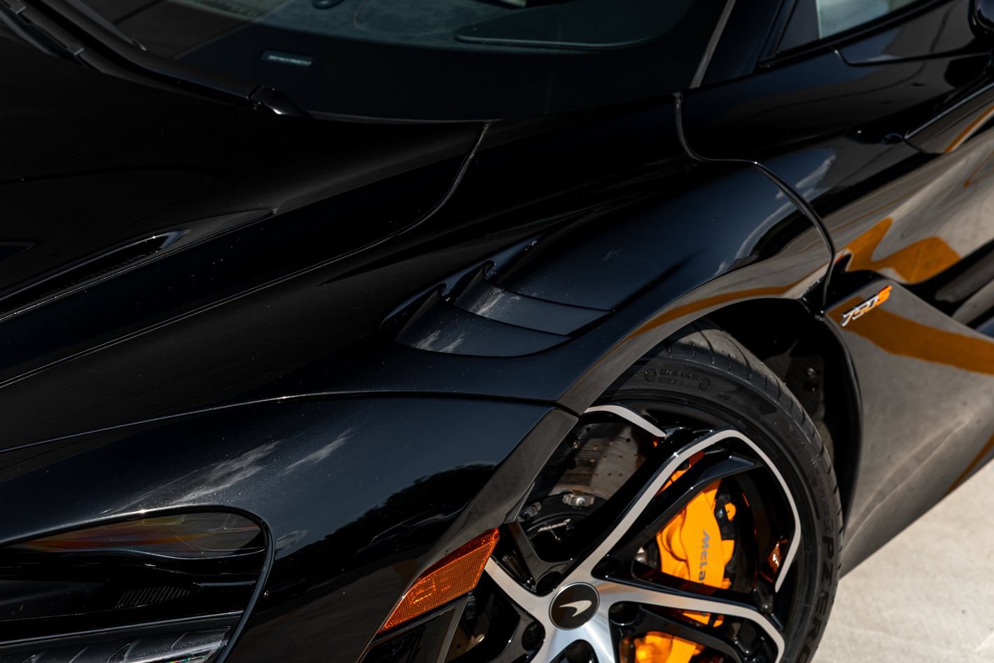 Used 2024 McLaren 750S RWD image 36