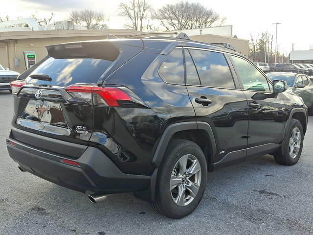 Used 2024 Toyota RAV4 XLE image 4