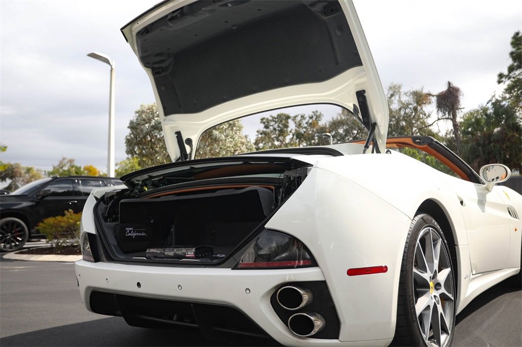 Certified 2012 Ferrari California image 20