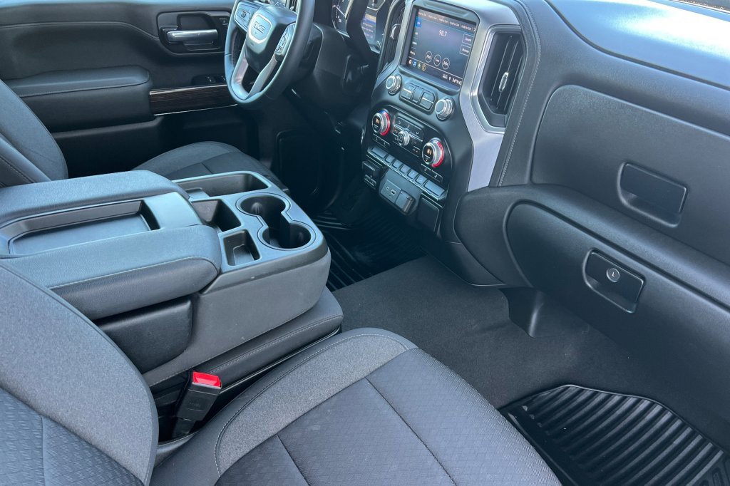 Used 2023 GMC Sierra 3500 SLE w/ SLE Value Package image 12
