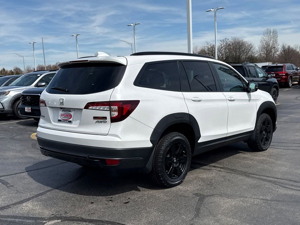 Certified 2022 Honda Pilot TrailSport image 11