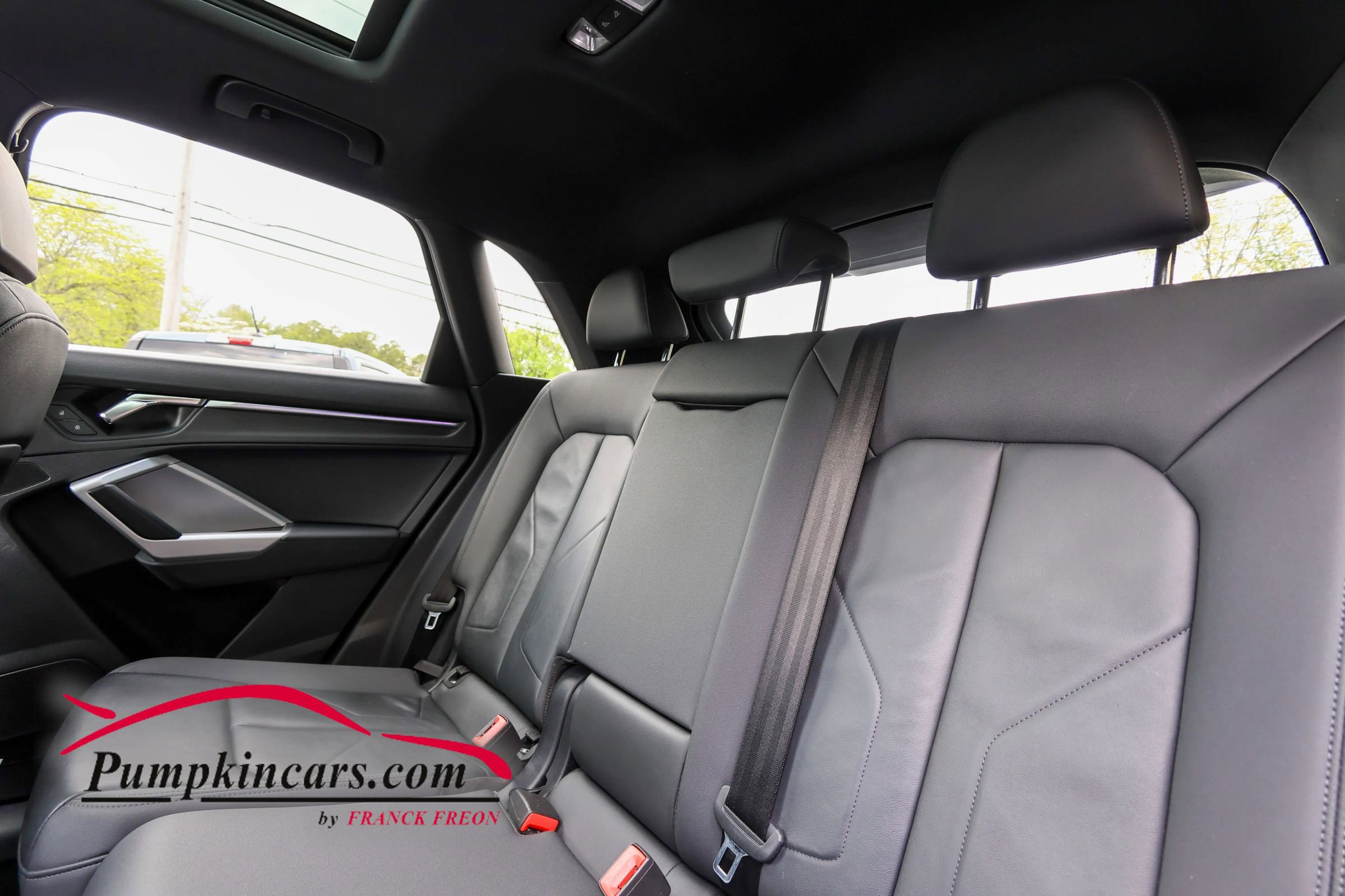 Used 2022 Audi Q3 2.0T Premium Plus w/ Premium Plus Package AWD/4WD image 22
