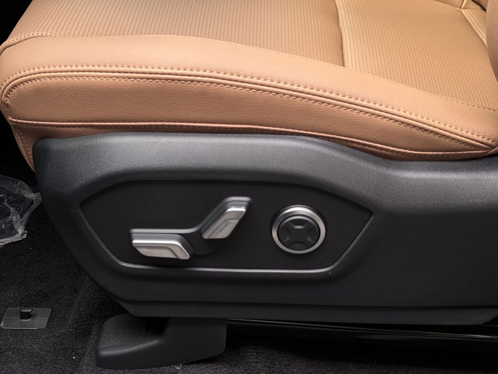New 2026 Hyundai Santa Fe Limited AWD/4WD image 14