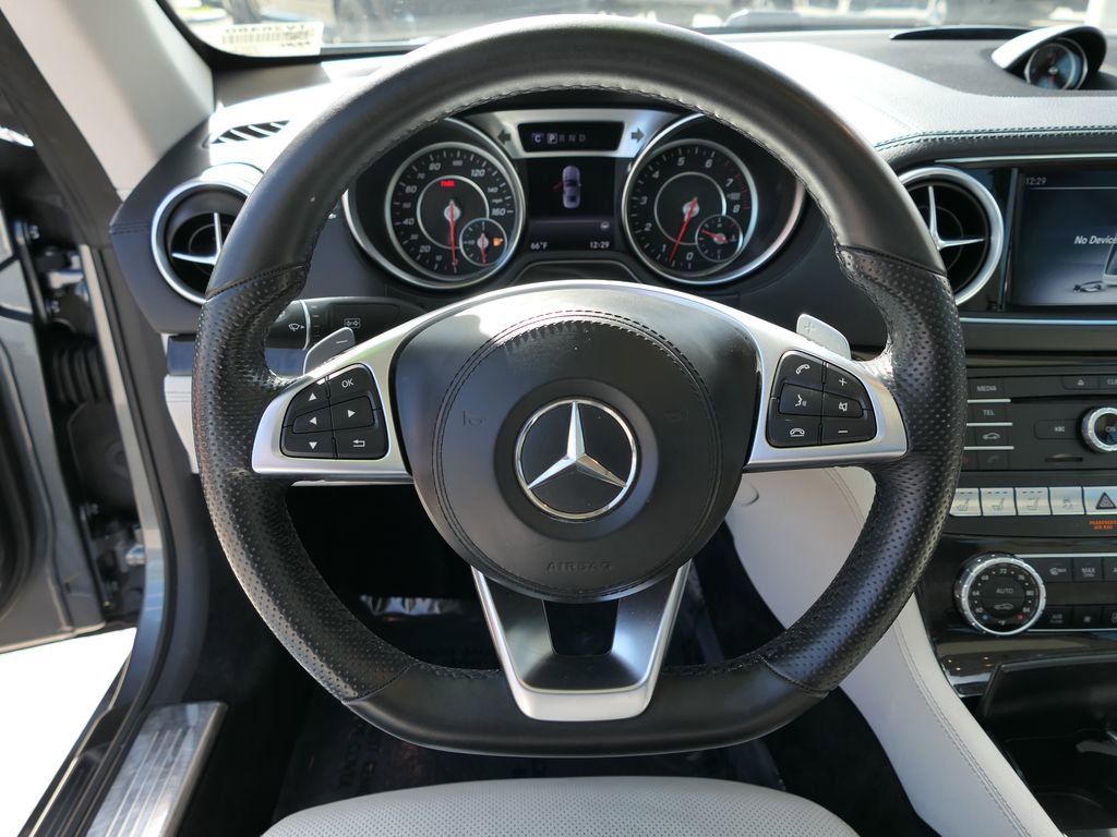 Used 2019 Mercedes-Benz SL 550 image 18