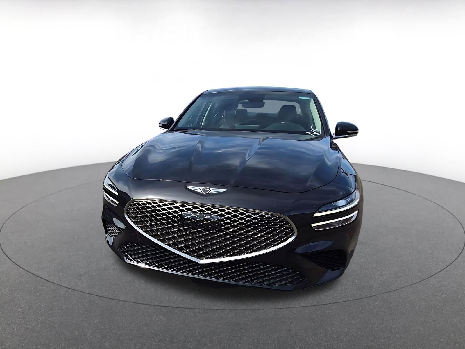 Used 2025 Genesis G70 2.5T video 2