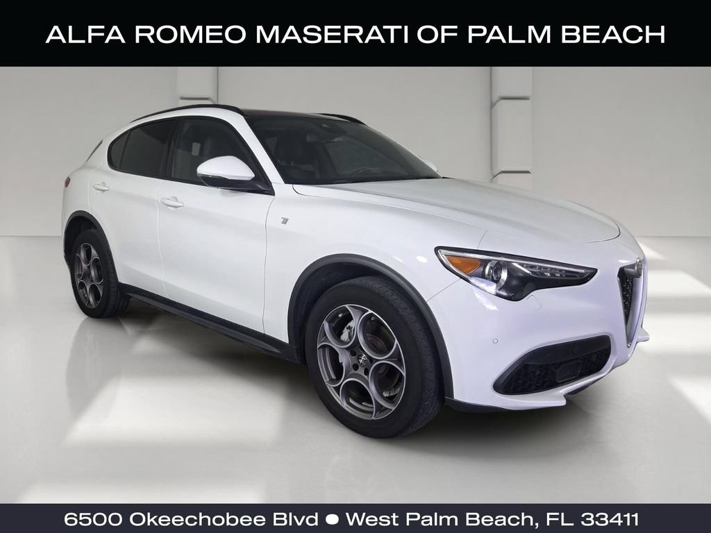 Used 2023 Alfa Romeo Stelvio Ti AWD/4WD video 1