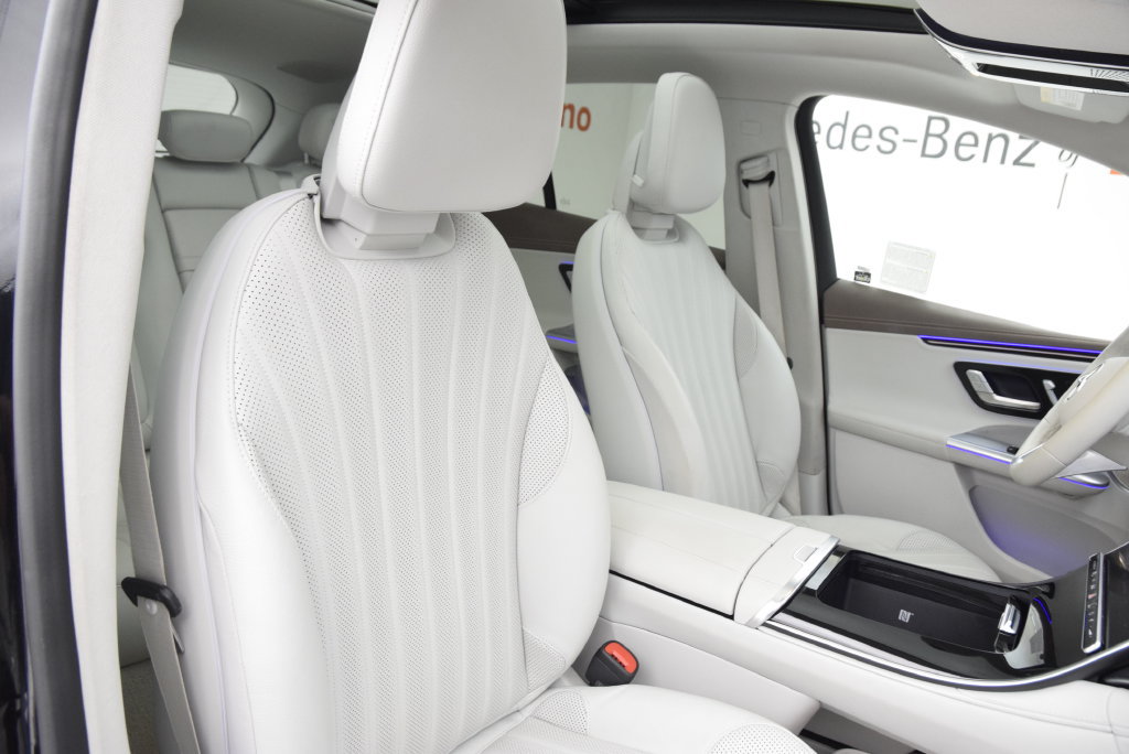 Certified 2023 Mercedes-Benz EQE 500 4MATIC SUV image 17