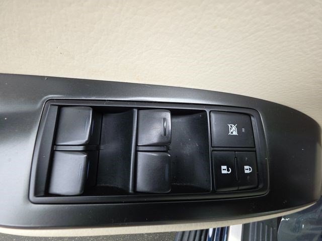 Used 2023 Lexus GX 460 Premium w/ Premium Package AWD/4WD image 29