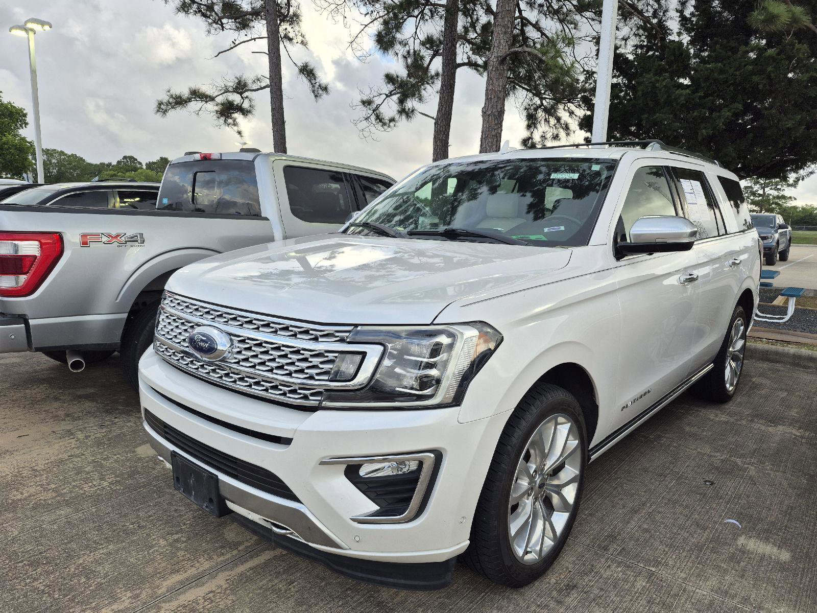 Used 2019 Ford Expedition Platinum AWD/4WD image 1