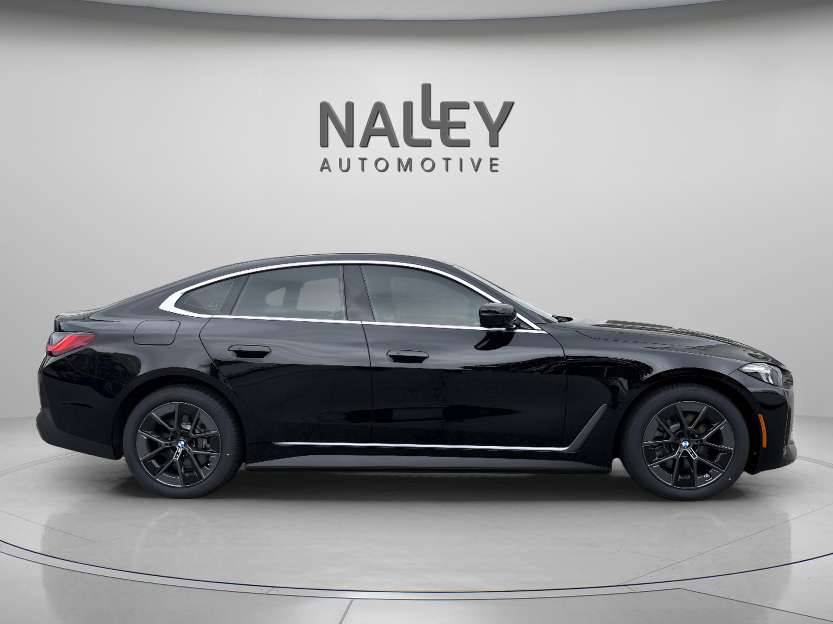 Used 2026 BMW i4 eDrive40 w/ Parking Assistance Package image 4