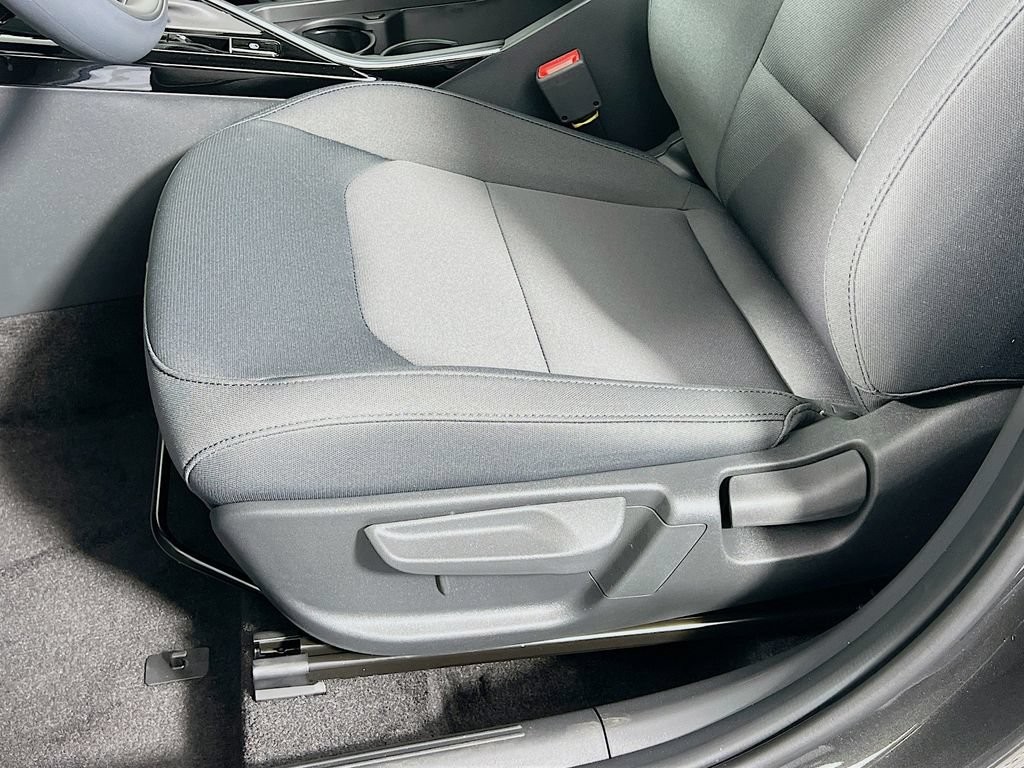 New 2026 Kia Niro LX FWD image 16