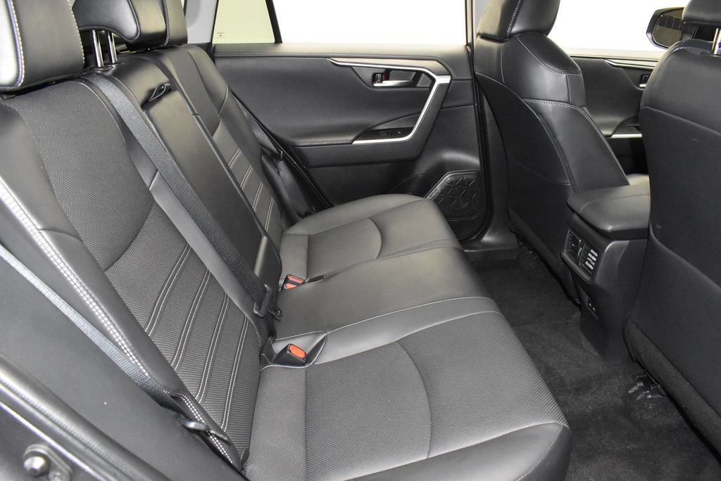 Used 2022 Toyota RAV4 Limited AWD/4WD image 34
