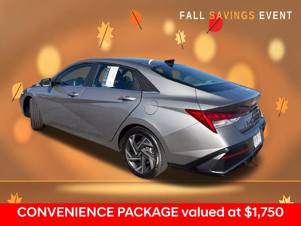 Used 2024 Hyundai Elantra SEL w/ Convenience Package FWD image 3