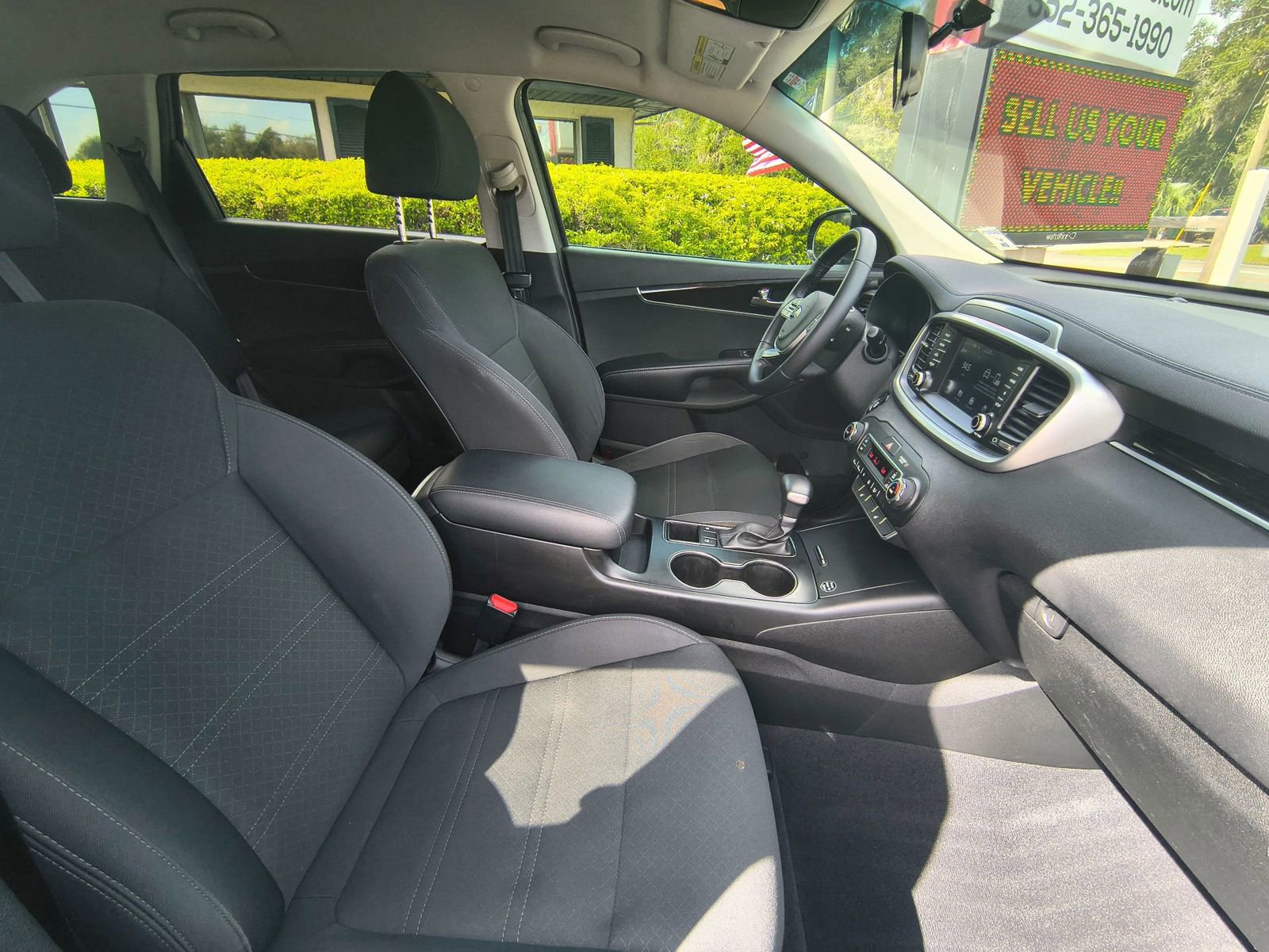 Used 2020 Kia Sorento S image 13