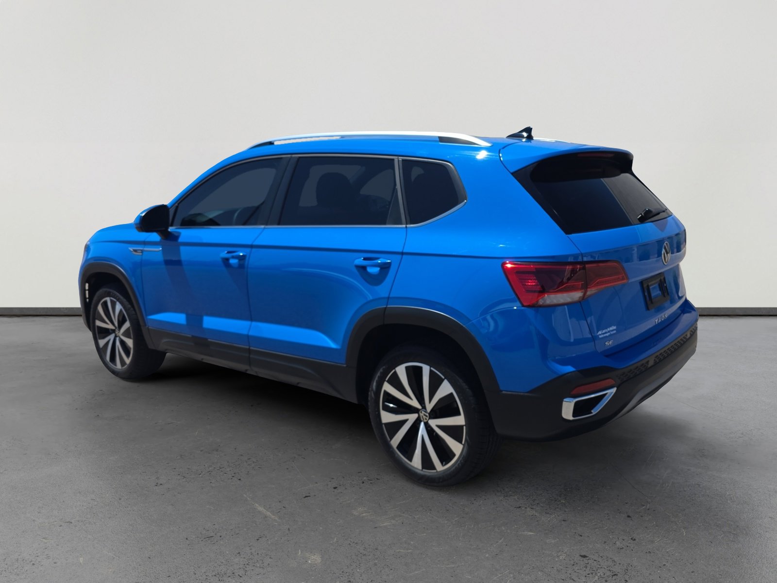 Certified 2024 Volkswagen Taos SE FWD image 3