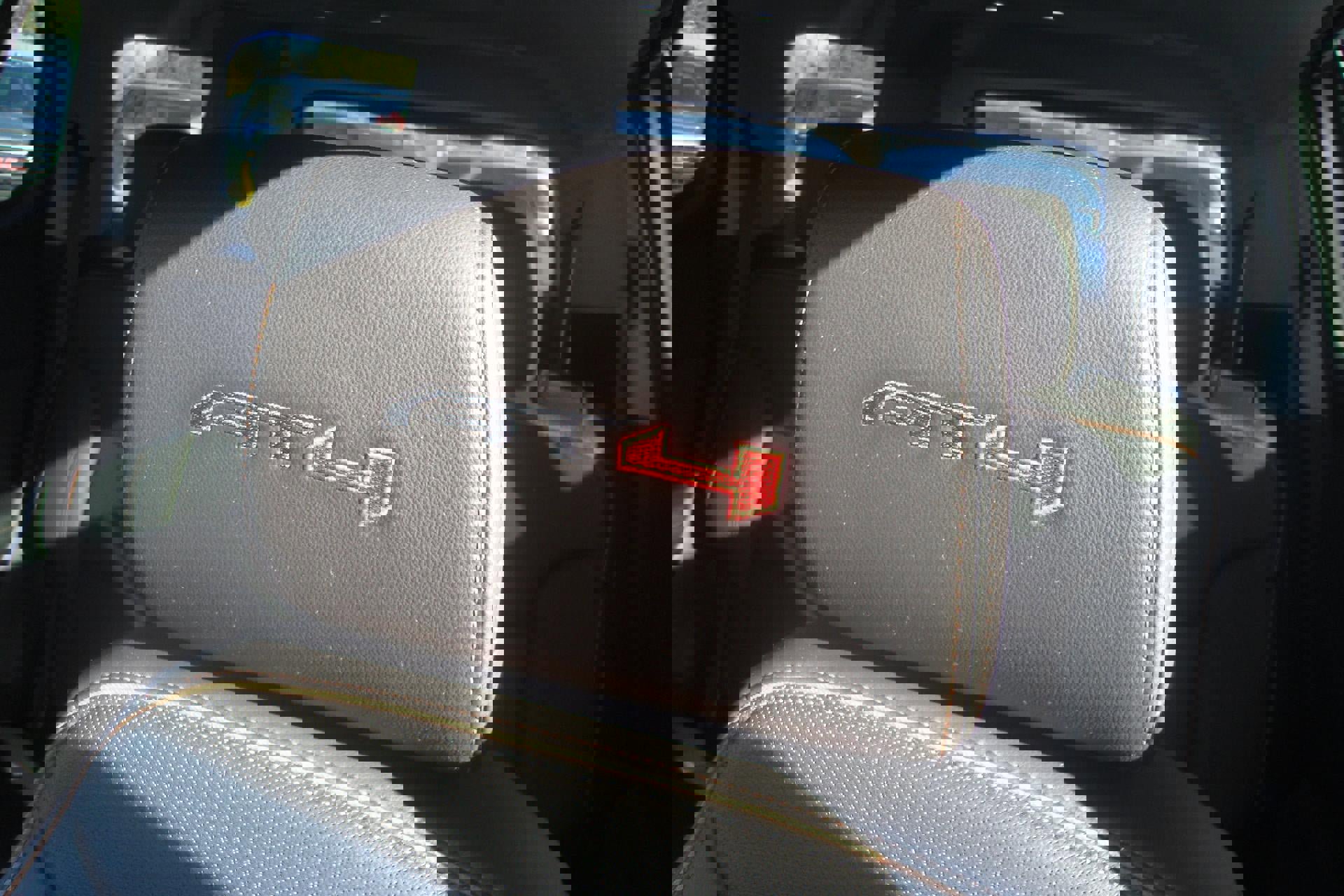 Certified 2022 GMC Acadia AT4 w/ Technology Package image 7