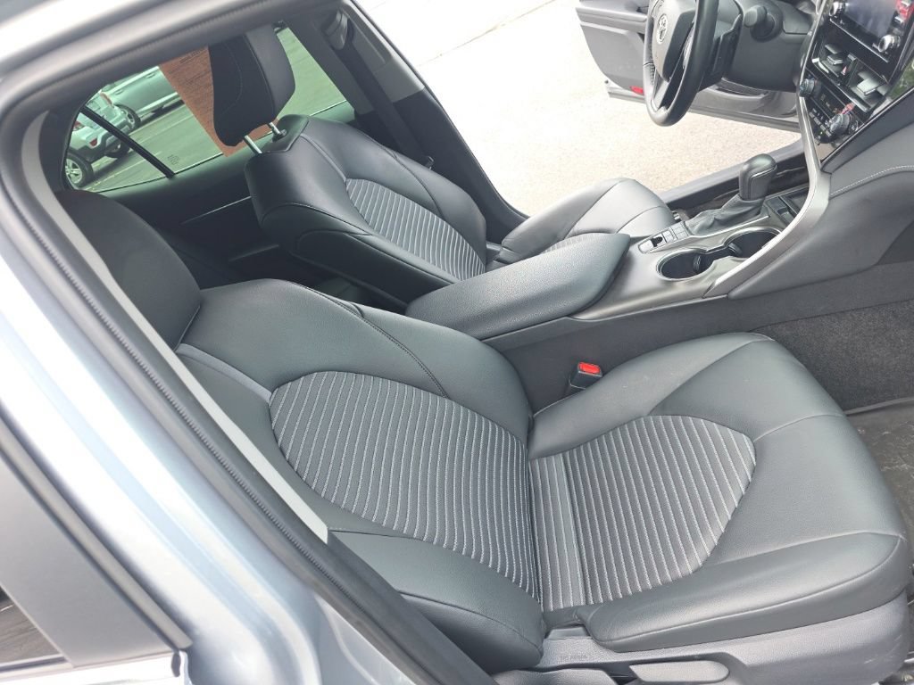 Used 2024 Toyota Camry SE FWD image 26
